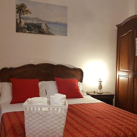 Bed & Breakfast Napoli Centrale Nápoles Exterior foto