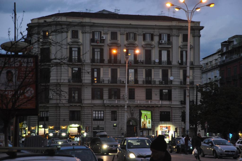 Bed & Breakfast Napoli Centrale Nápoles Exterior foto