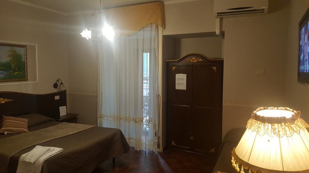 Bed & Breakfast Napoli Centrale Nápoles Exterior foto