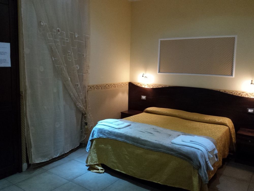 Bed & Breakfast Napoli Centrale Nápoles Exterior foto