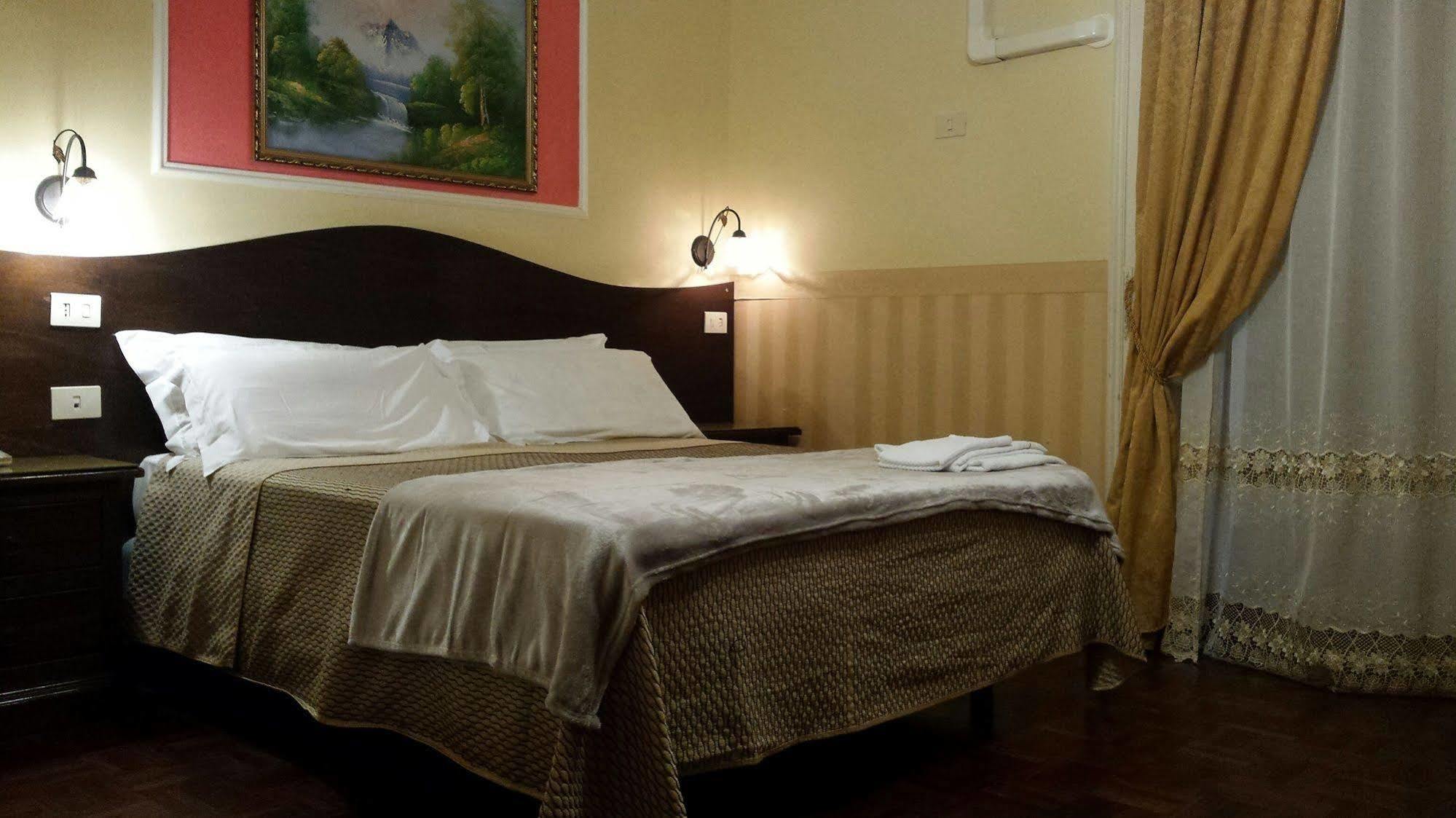 Bed & Breakfast Napoli Centrale Nápoles Exterior foto