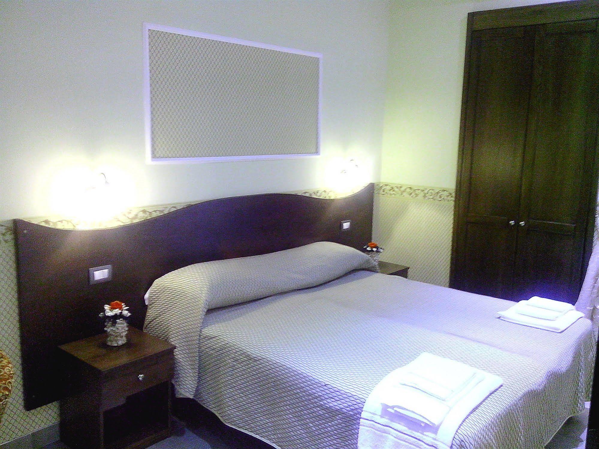 Bed & Breakfast Napoli Centrale Nápoles Exterior foto