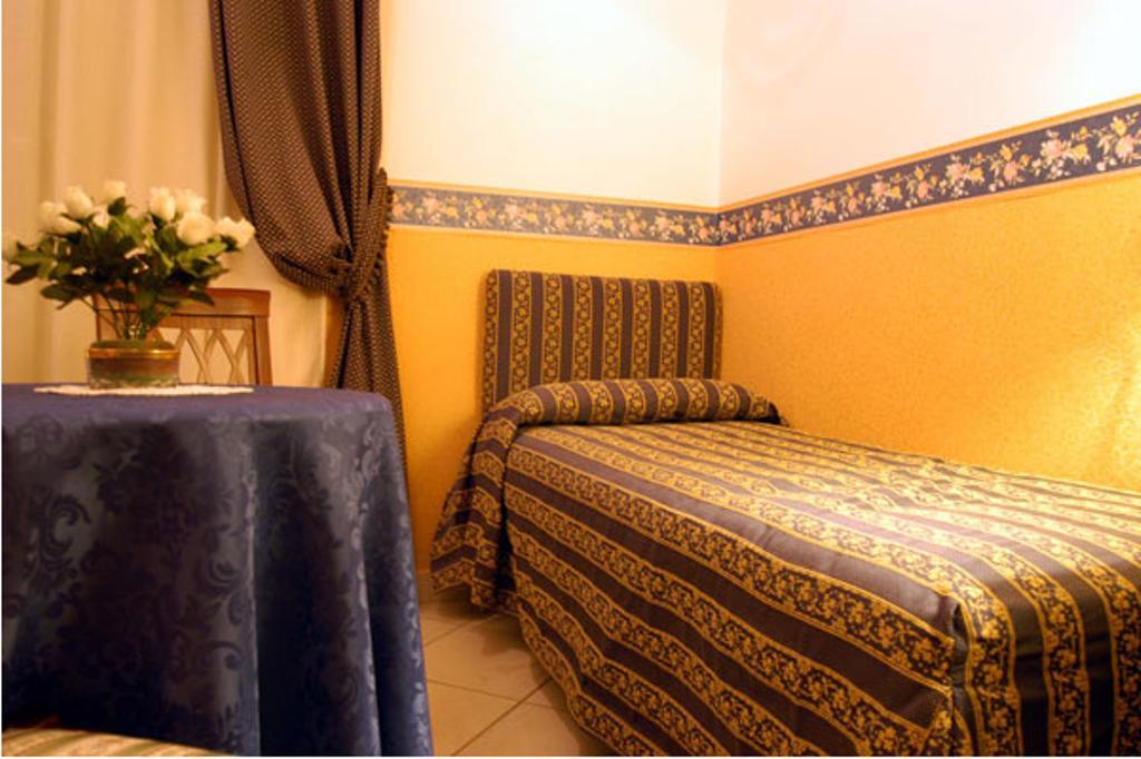 Bed & Breakfast Napoli Centrale Nápoles Exterior foto